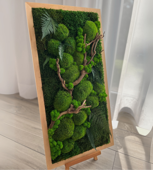 Obraz z mchu i roślin stabilizowanych 40x80cm w drewnianej ramie, pionowy